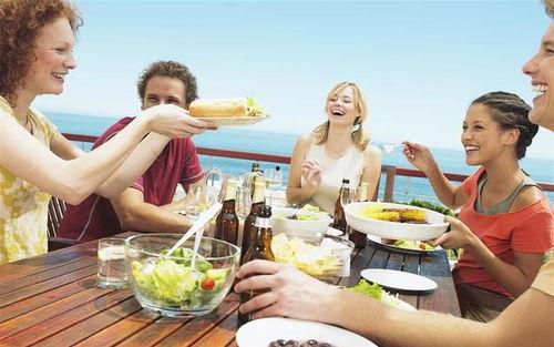 娱乐吃瓜菌作品,揭秘娱乐圈那些不为人知的幕后故事